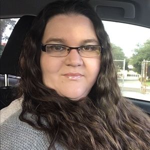 Meet your Posher, Hope